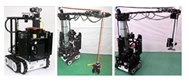 釣り下げたカメラで原子炉の漏えい箇所を調査するロボット写真