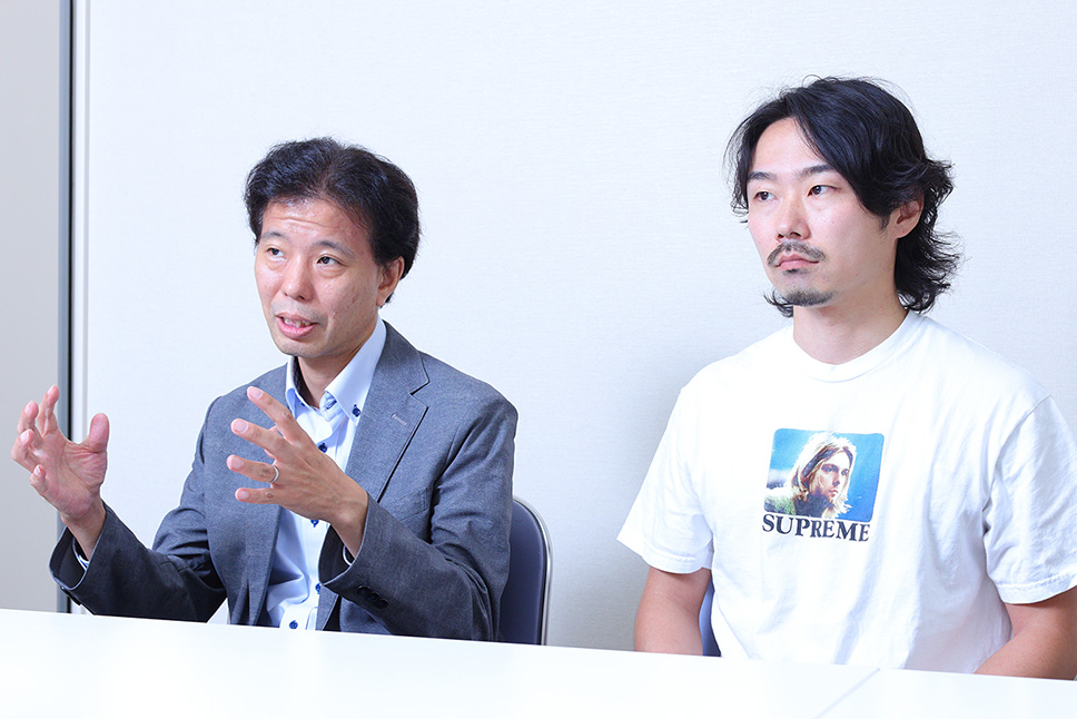 Shingo Nakayama (left), Head of AI Promotion, Data Solutions Center, Internet of Television Division (IoTv Division), Business Solutions Headquarters, TV Asahi Corporation, and Shintaro Komata (right), Data Solutions Center, Internet of Television Division (IoTv Division), TV Asahi Corporation.