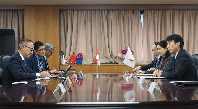 齋藤経済産業大臣がインドネシア共和国のアグス工業大臣と会談を行い
