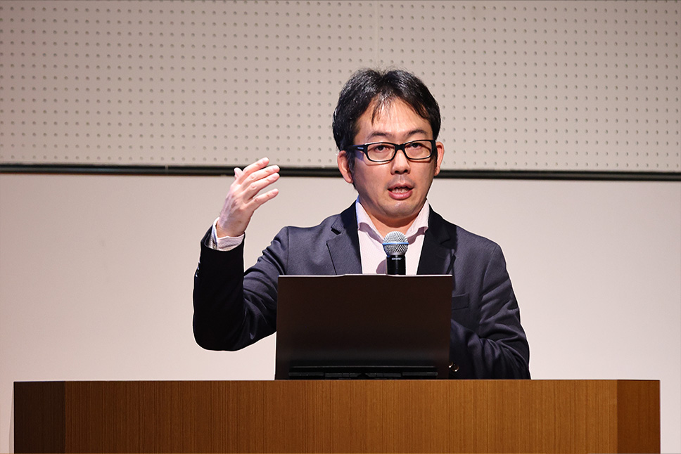 経済産業省 商務情報政策局情報産業課AI産業戦略室 室長 渡辺 琢也