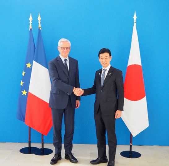 ルメール経済財務大臣と西村経済産業大臣