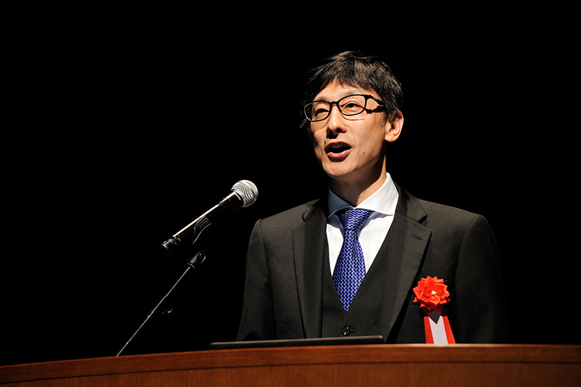 自社の製品安全の取り組みについての講演の様子 プレゼンテーションの様子
